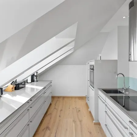 Exklusives Traum-penthouse Mit Wasserblick & Wellness Appartamento *