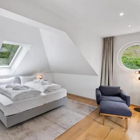 Appartement Exklusives Traum-penthouse Mit Wasserblick & Wellness